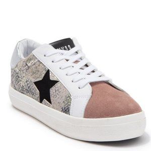 STEVE MADDEN Star Lace Up Sneakers